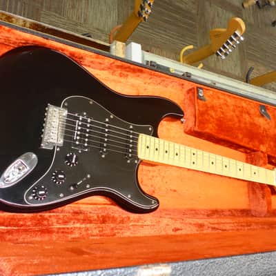Fender American Standard Stratocaster HSS w/Case 2012 - Black image 6