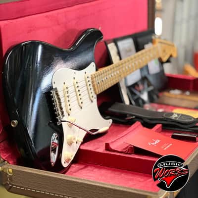 FENDER - Custom Shop 56 Stratocaster Journeyman Relic Aged Black 9236081217 image 10