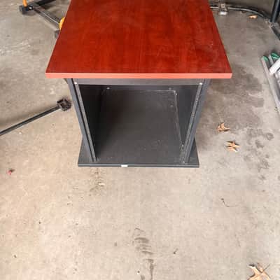 Studio Desk + Two 12U Racks + Headphones Bild 4