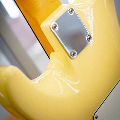 Suhr Classic S Antique SSS Vintage Yellow image 14