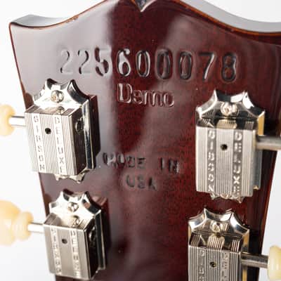 Gibson Slash "Victoria" Les Paul Standard, Gold Top | Demo image 4