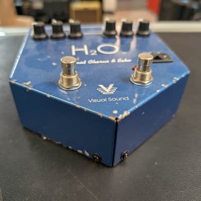 Visual Sound H2O V1 2000s - Blue - Liquid Chorus and Echo image 1