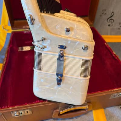 Excelsior Accordiana 505 - 1 Owner! image 6