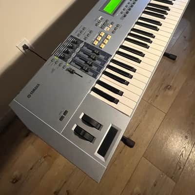 Yamaha Motif ES 6 Production Synthesizer and Road Ready ATA Flight Case image 8