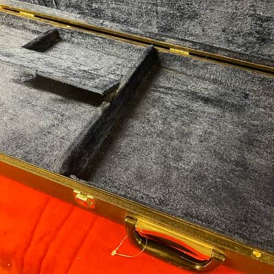 MIJ bass hard case with blue lining 70s image 6