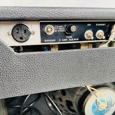 Fender Deluxe Reverb Silver Panel 1x12" Combo Amplifier 1976 - Black image 11