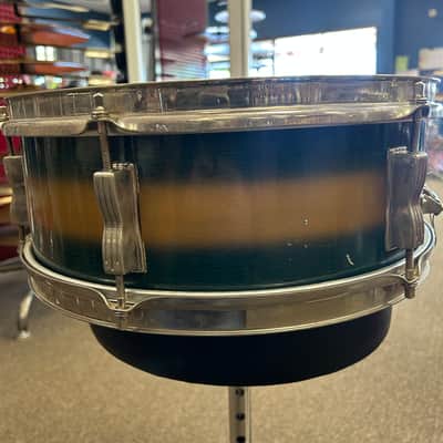 Ludwig No. 491 Pioneer 5x14" 6-Lug Snare Drum with Keystone Badge 1960 - 1968 - Green/Gold Duco Lacquer image 2