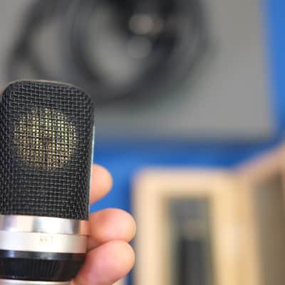 Gefell MV692 / UM70 vintage condenser microphone with original 691PSU and cables image 4