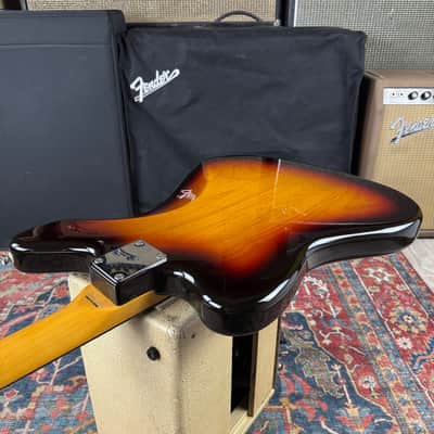 *Video* Fender Traditional II 60's Jaguar Alder 3 Tone Sunburst - 2017 image 15