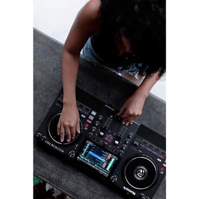 Numark Mixstream Pro + Standalone Streaming DJ Controller Regular Black image 4