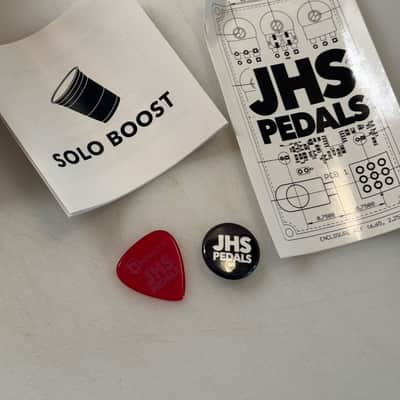 JHS Solo Boost 2022 - White / Red image 2