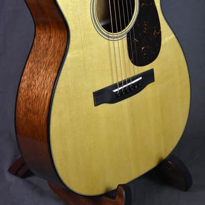 Martin Standard Series 00-18 image 14
