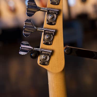 Fury Bass Left-Handed Fretless image 5