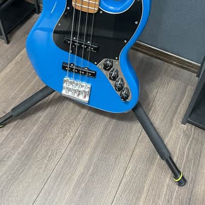 Fender Player II Modified Active Jazz Bass with Maple Fretboard 2025 - Present - Electric Blue image 3