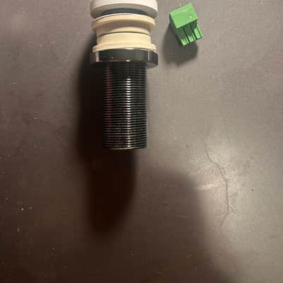 CAD 210 omnidirectional button style microphone with line level output 1980’s-present - White image 6