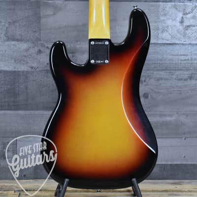 Mint Fender James Jamerson 1962 Precision Bass - 3-Tone Sunburst with Hardshell Case image 2