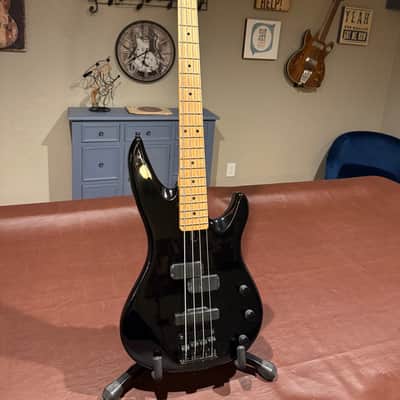 YAMAHA　RBX550R Yamaha RBX 550 bass guitars for sale in USA | guitar-list