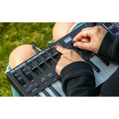 M Audio Oxygen Pro Mini 32 Key Keyboard Controller image 6