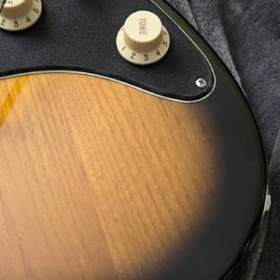 Vola OZ RV MC Electric Guitar + Sunburst Finish image 3
