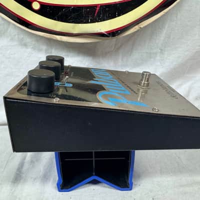 Electro-Harmonix Pulsar Variable Shape Tremolo Pedal - EC-3850 ec3850 image 6