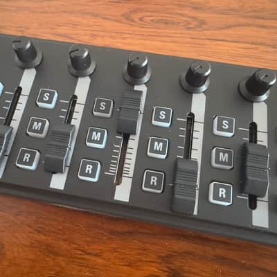 Korg nanoKONTROL2 Slimline USB MIDI Control Surface - Black image 2