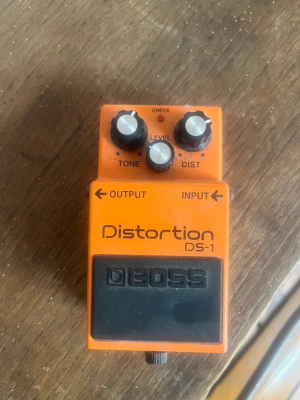 Boss DS-1 Distortion (Silver Label)
