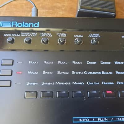 Roland CR-1000 /w 2 original footswitches and manual image 3