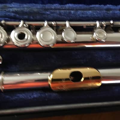 Emerson ELD Sterling Silver USA Flute with open holes, B-foot inline G and gold plated lip image 3
