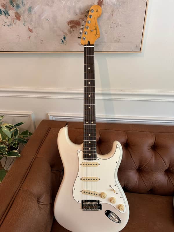 Mint Fender Stratocaster for $875! Save 30% off MSRP