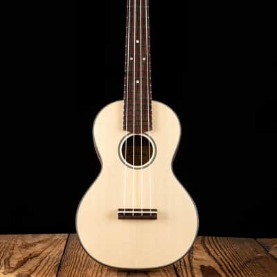 Eastman EU2-C Concert Ukulele - Natural image 2
