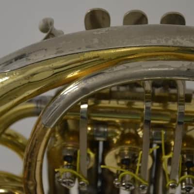 Trompa Doble Sib/Fa Yamaha 561 en buen estado image 6
