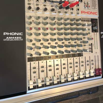 Phonic AM442D DFX Table de Mixage image 3