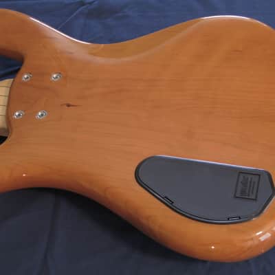 Warwick Streamer LX Pro Series 6 String Bass - Mint image 4