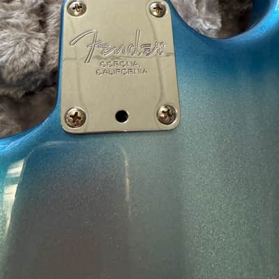 Fender Limited Edition American Showcase Stratocaster HSS 2021 - Sky Burst Metallic image 5