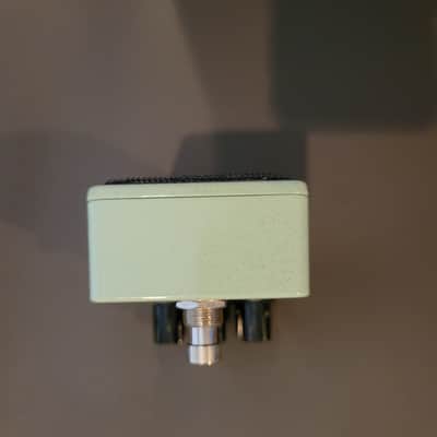 Malekko Sneak Attack Analog VCA Guitar Effects Pedal 2010s - Pale Green/Yellow Graphic image 6