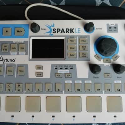 Immagine Arturia SparkLE MIDI Controller / Drum Machine 2013 - 2021 - White - 4