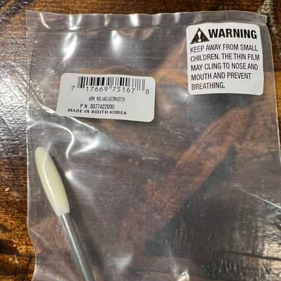 Tremolo y palanca Fender Jaguar/Jazzmaster Assembly Japan 0264248000 image 5
