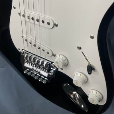 Japanese Squier Stratocaster 1984-1987 Black with Case image 4