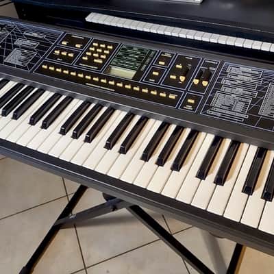 ELKA EK 22 Vintage Synthesizer 1986