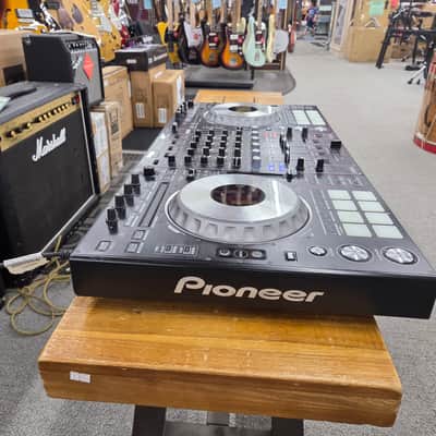 Pioneer DDJ-SZ 4-Channel DJ Controller  - Black Bild 9