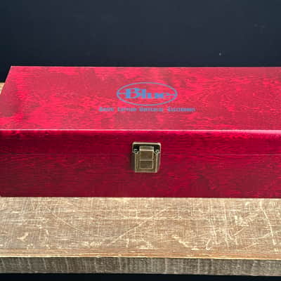 Blue Kiwi Large Diaphragm Multipattern Condenser Microphone. Great shape! image 15