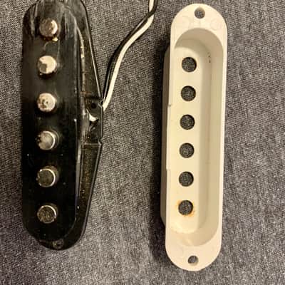 Single Coil Strat Pickup (Squier Affinity) with Screws image 6