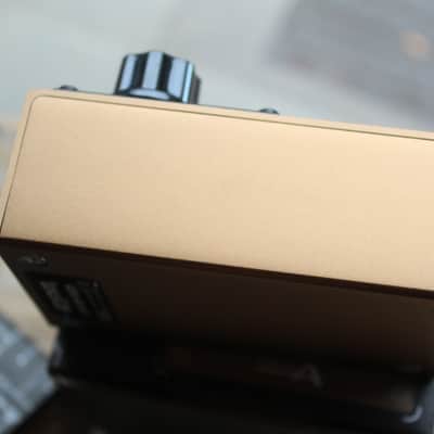 STRYMON Canoga Vintage Silicon Fuzz Gold / Black image 3