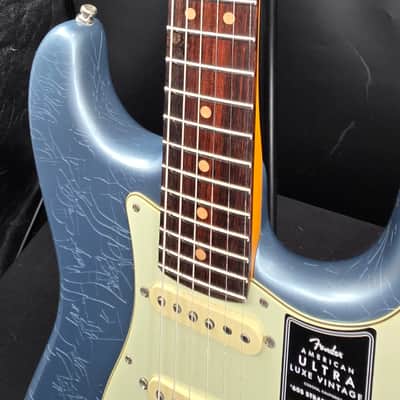 Fender American Ultra Luxe Vintage '60s Stratocaster®, Rosewood Fingerboard, Ice Blue Metallic image 5