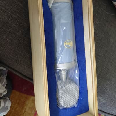 Blue Bluebird Large Diaphragm Cardioid Condenser Microphone 2010s - Blue image 3