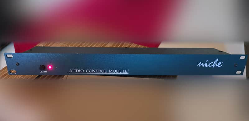 Niche Audio Control Module (ACM1) - 8 analoge IN/OUT + Summe per MIDI gesteuerte Lautstärke-Automation, Summing Mixer image 1