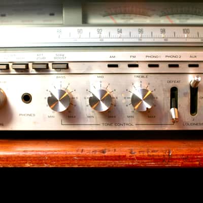 Kenwood KR-9050 1978 - Silver and wood image 3