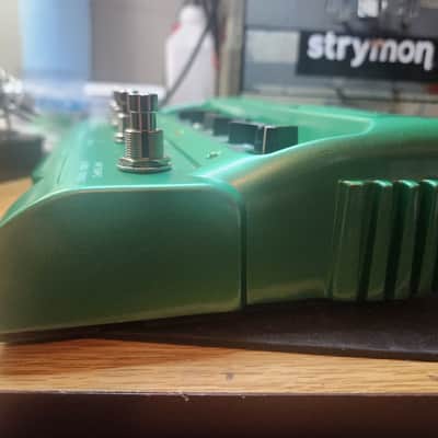 *Switch and LED Mods* Line 6 DL4 Delay Modeler 1999 - 2021 - Green image 5
