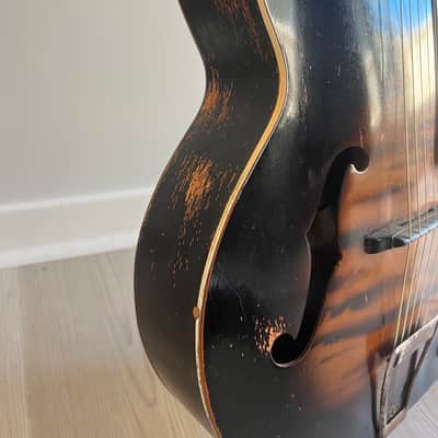 Harmony Ridgeway archtop acoustic  1943 Moon burst image 2
