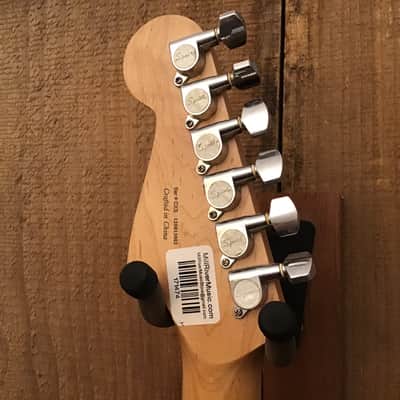 Squier SE Special Stratocaster Electric Guitar Sunburst image 4